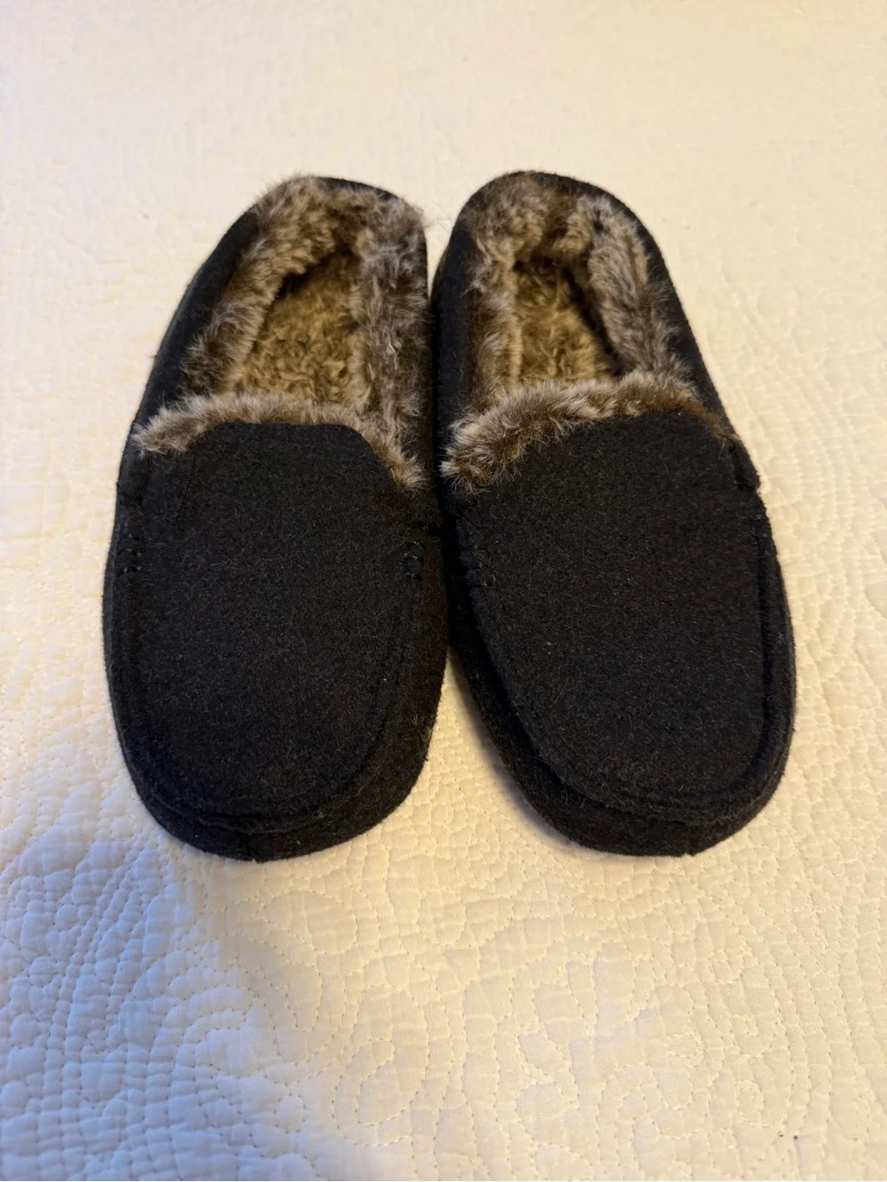Kids dark Gray Faux-Fur Lined Slip-On Slippers